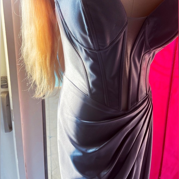 BEAUTIFUL GREY VIENNA GOWN ⭐️ - Picture 8 of 13